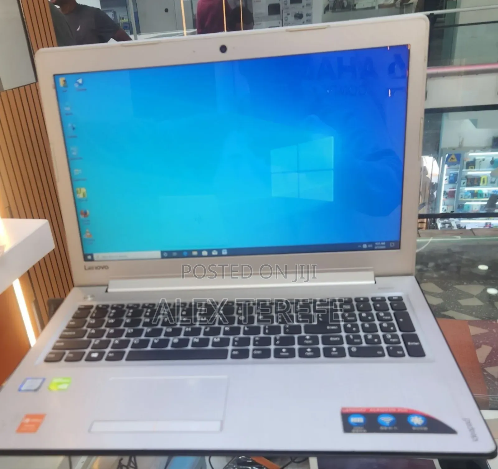 New Laptop Lenovo Ideapad 3 8GB Intel Core i7 HDD 1T