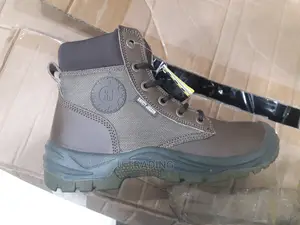 Photo - Safety Shoes