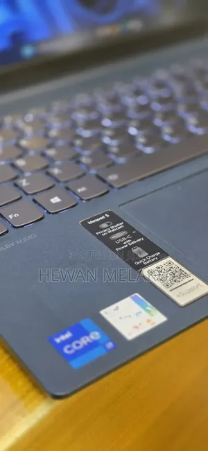New Laptop Lenovo Ideapad 3 12GB Intel Core i7 SSD 512GB