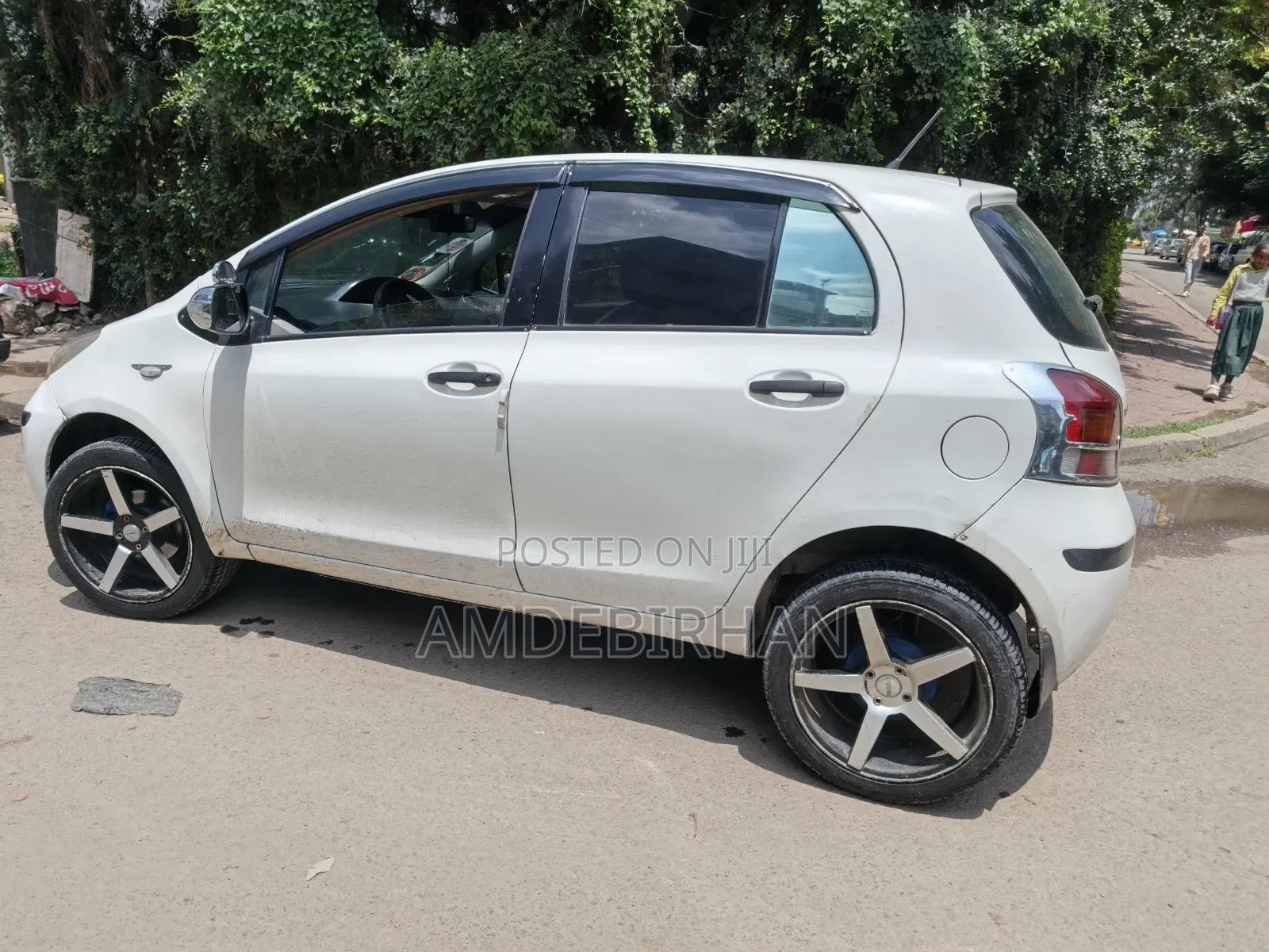 Toyota Yaris 2009 White