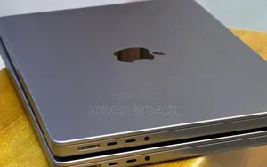 New Laptop Apple MacBook Pro 2021 M1 32GB Apple M1 Pro SSD 512GB