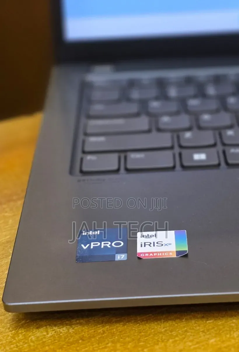 New Laptop Lenovo ThinkPad T14s Gen 2 16GB Intel Core i7 SSD 512GB