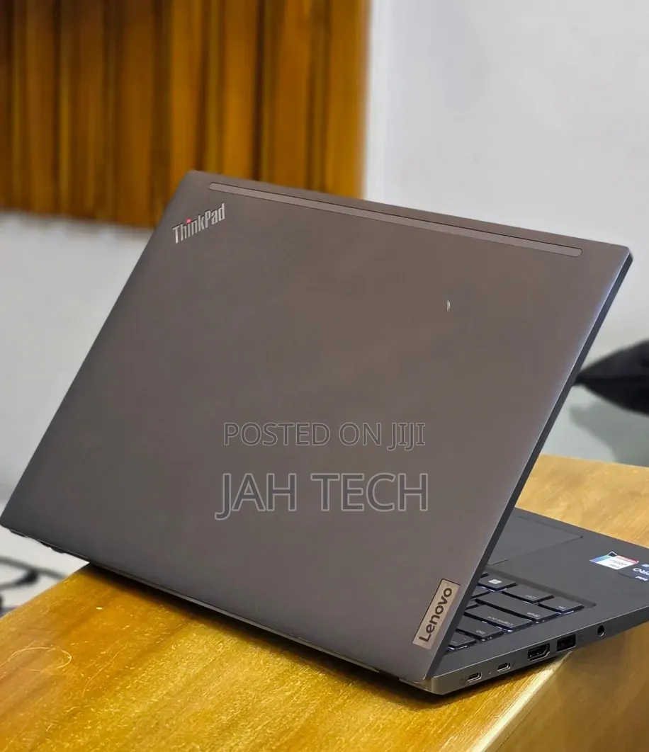 New Laptop Lenovo ThinkPad T14s Gen 2 16GB Intel Core i7 SSD 512GB