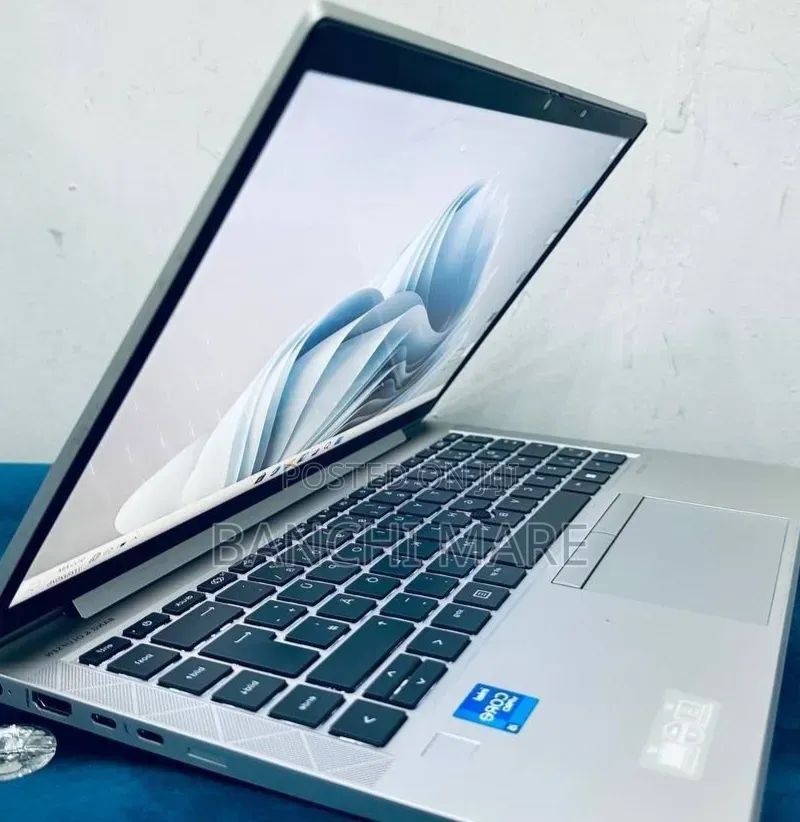 New Laptop HP EliteBook 840 G8 16GB Intel Core i5 SSD 512GB
