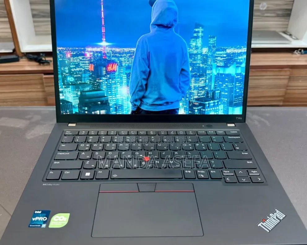 New Laptop Lenovo ThinkPad T14s G4 32GB Intel Core i7 SSD 512GB