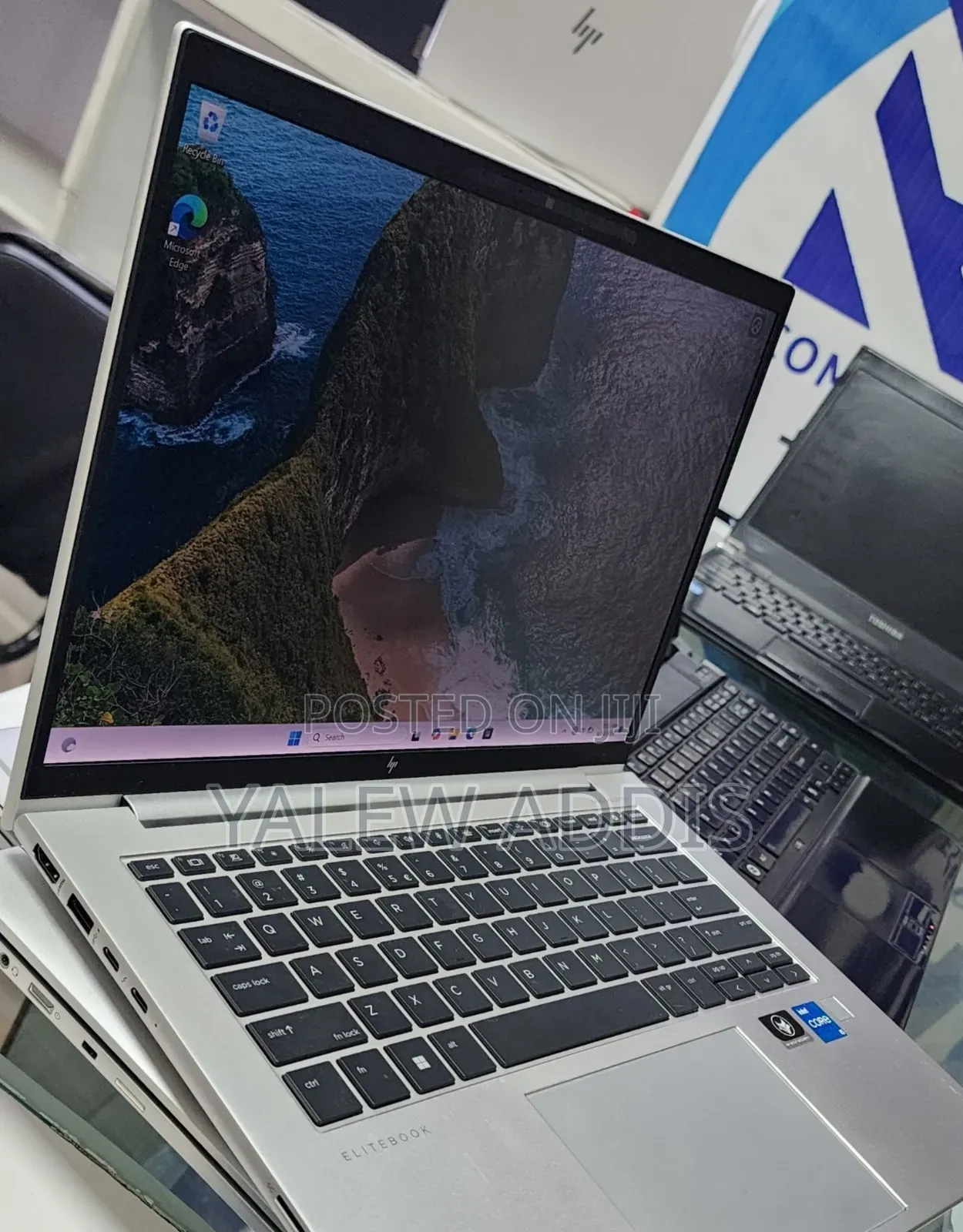 New Laptop HP EliteBook 840 G9 16GB Intel Core i7 SSD 512GB