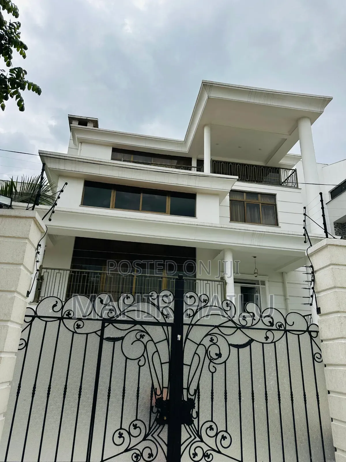 7bdrm House in Real, Bole for rent
