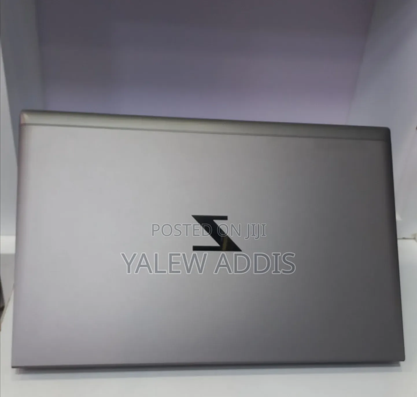 New Laptop HP ZBook Firefly G8 16GB Intel Core i7 SSD 512GB