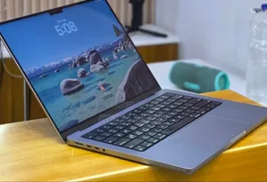 New Laptop Apple MacBook Pro 2021 M1 32GB Apple M1 Pro SSD 512GB