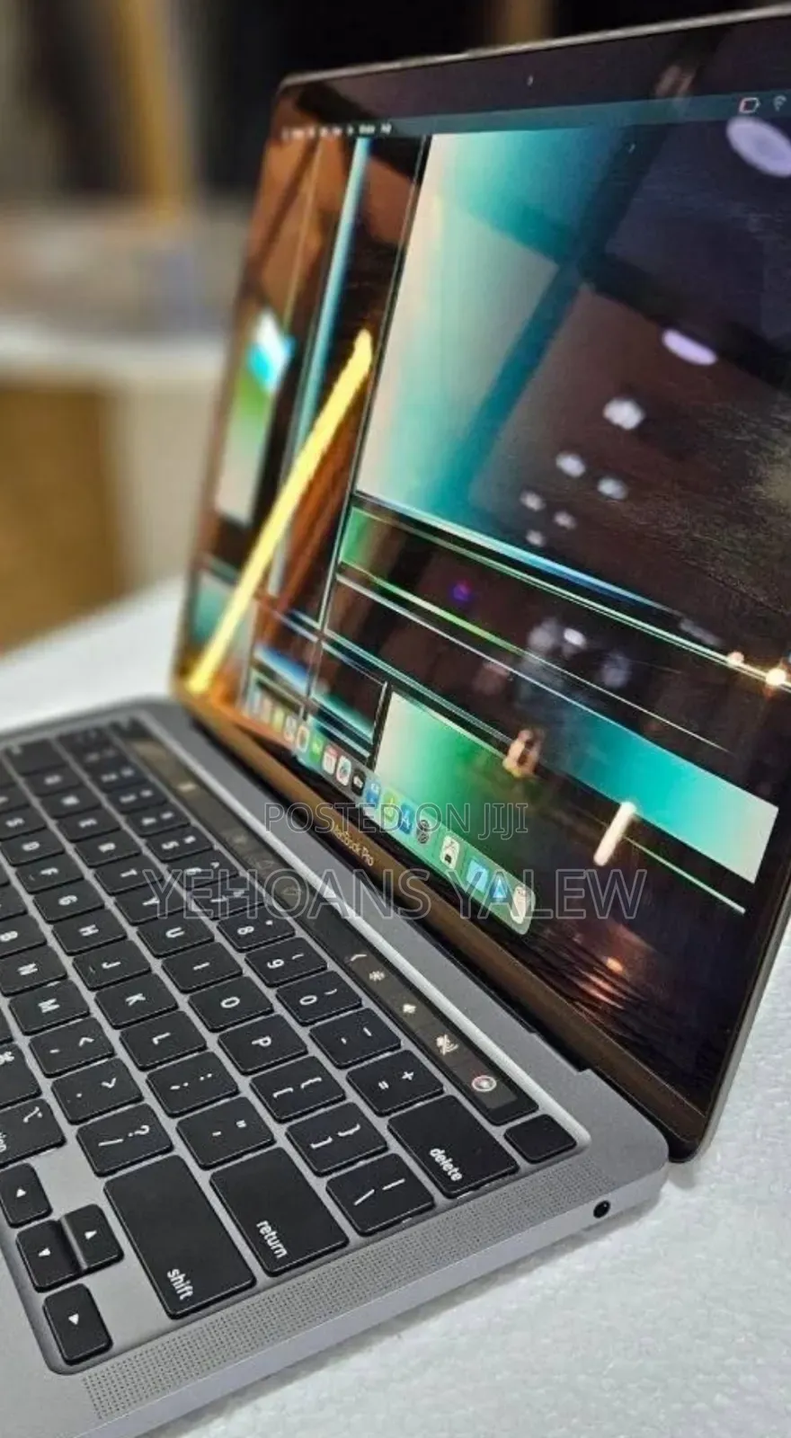 New Laptop Apple MacBook Pro 2022 M2 8GB Intel Core M2 SSD 256GB