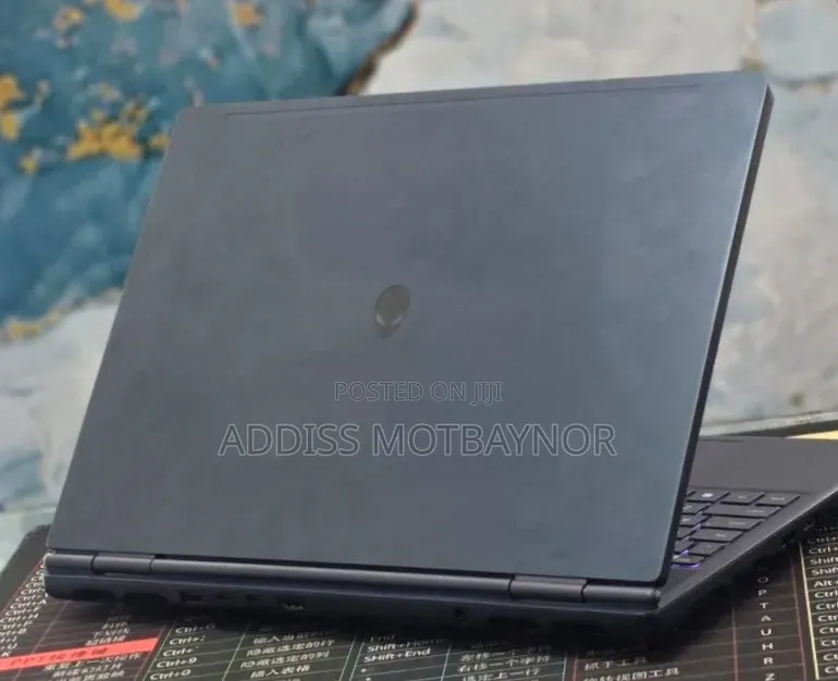 New Laptop Alienware 16x Aurora 32GB Intel Core Ultra 9 SSD 1T