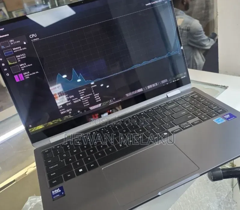 New Laptop Samsung 16GB Intel Core Ultra 7 SSD 512GB