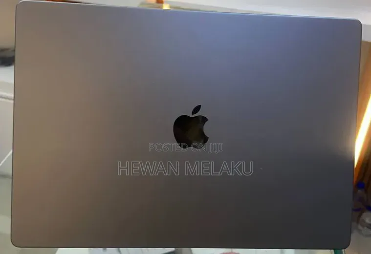New Laptop Apple MacBook Pro 2021 M1 16GB Apple M1 Pro SSD 512GB
