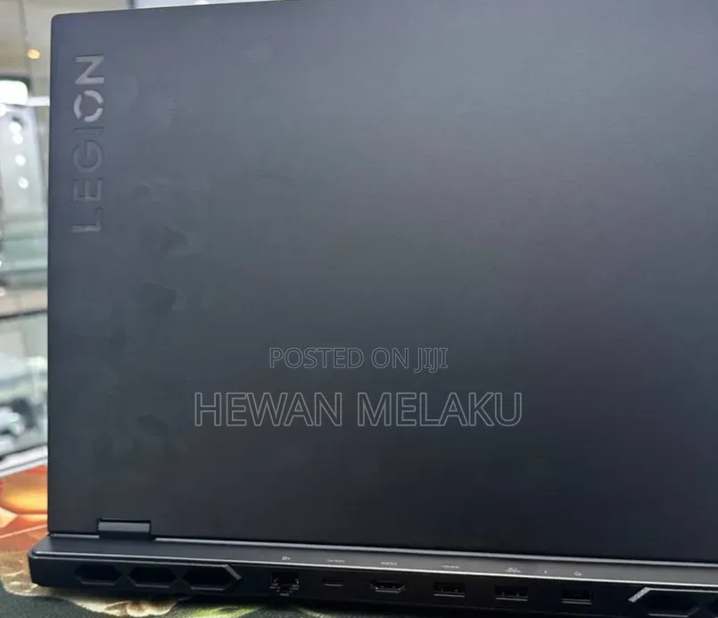 New Laptop Lenovo Legion Pro 7 32GB Intel Core i9 SSD 1T