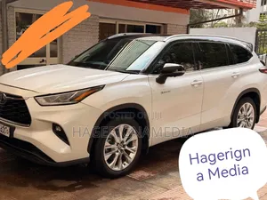 Toyota Highlander Hybrid 2024 White