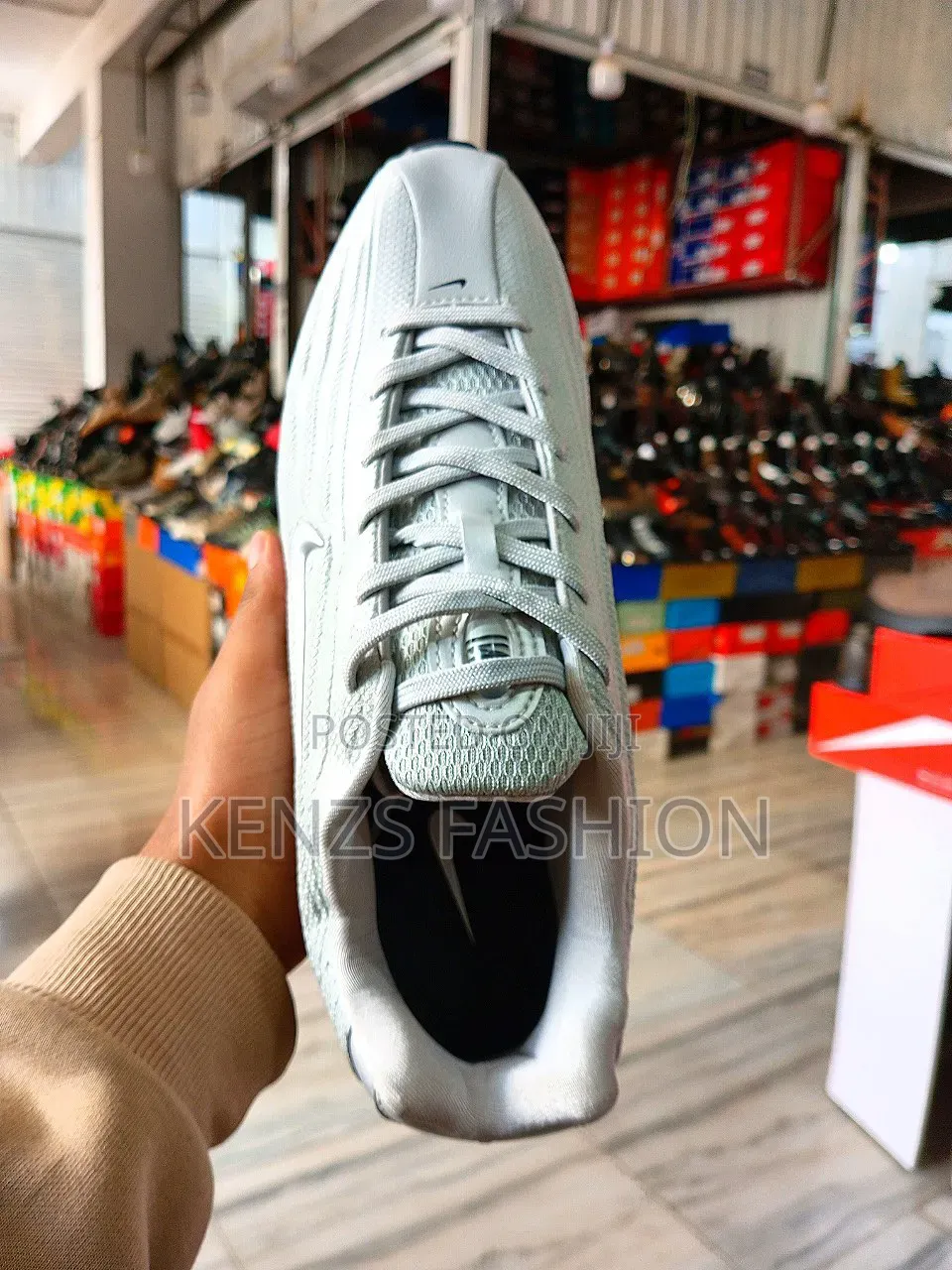 -New Arrival-
Original Nike Shox Z