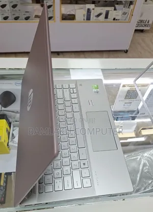 New Laptop HP Pavilion 15 8GB Intel Core i5 SSD 512GB