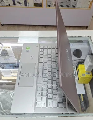 New Laptop HP Pavilion 15 8GB Intel Core i5 SSD 512GB