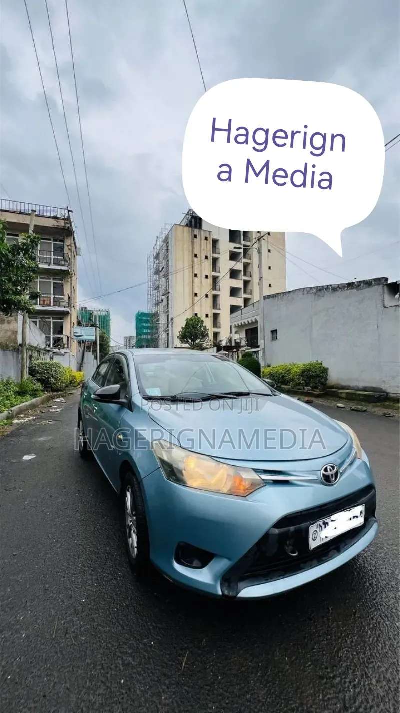 Toyota Yaris 2014 Blue
