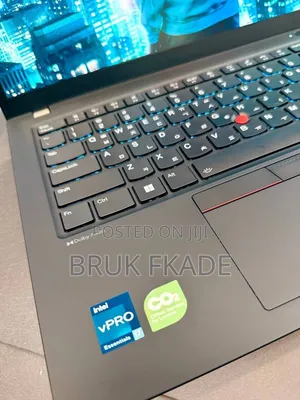 New Laptop Lenovo ThinkPad T14s Gen 2 32GB Intel Core i7 SSD 512GB
