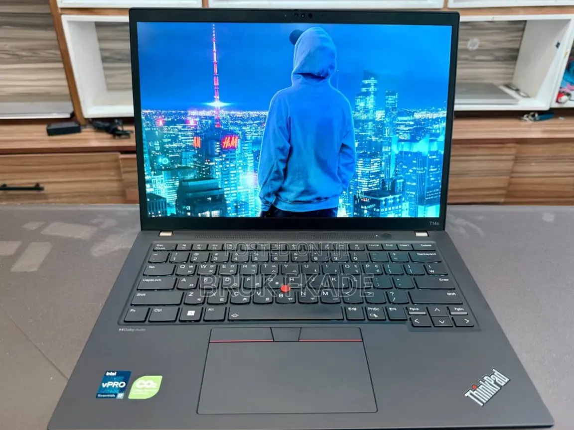 New Laptop Lenovo ThinkPad T14s Gen 2 32GB Intel Core i7 SSD 512GB