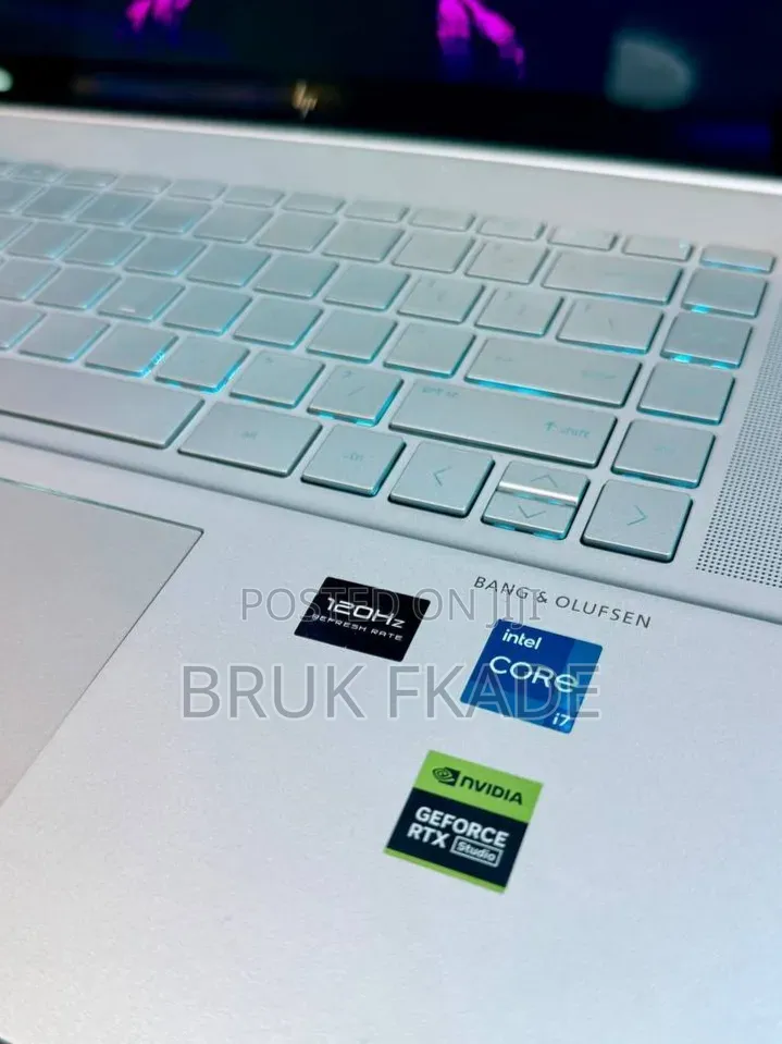 New Laptop HP Envy 15 12GB Intel Core i7 SSD 512GB