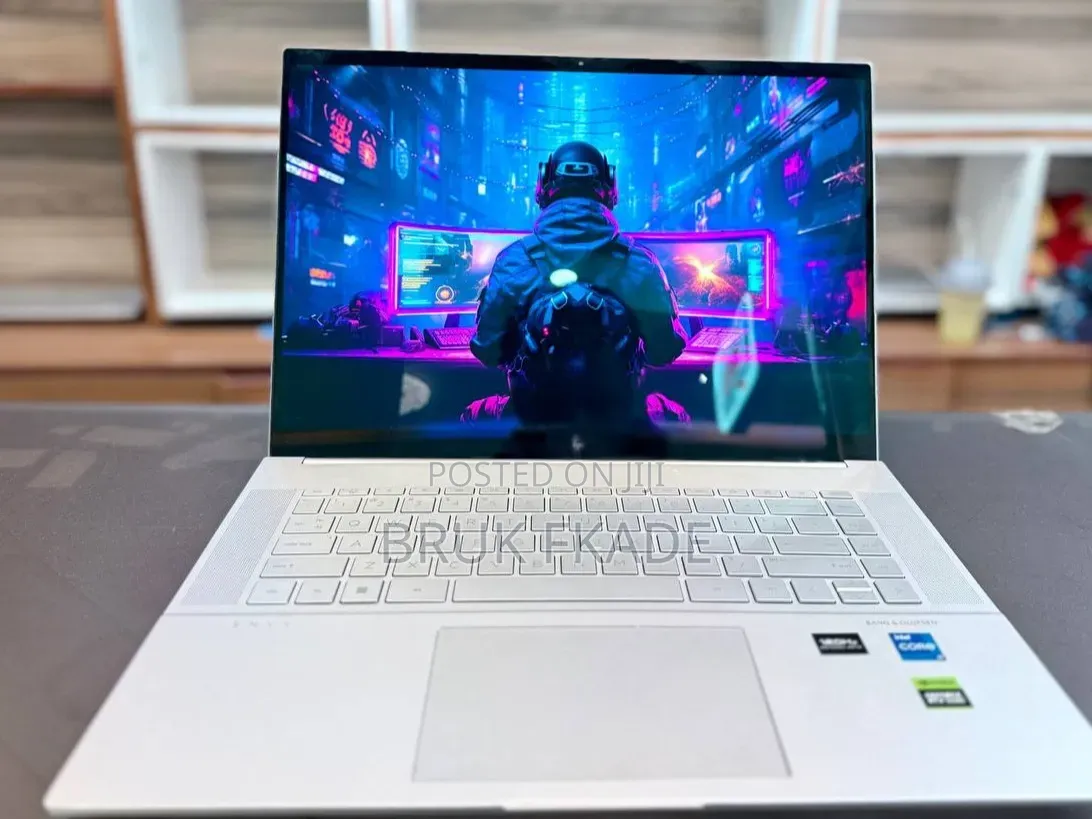 New Laptop HP Envy 15 12GB Intel Core i7 SSD 512GB