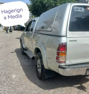 Toyota Hilux 2017 Silver