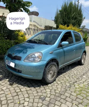 Toyota Vitz 2001 Blue