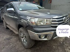 Toyota Hilux 2017 Black