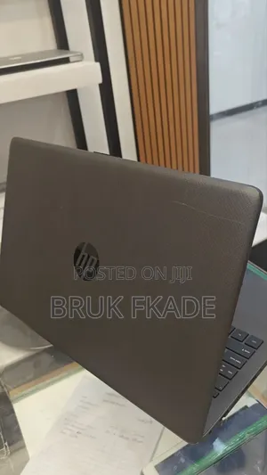 New Laptop HP 250 G7 8GB Intel Core i5 SSD 1T