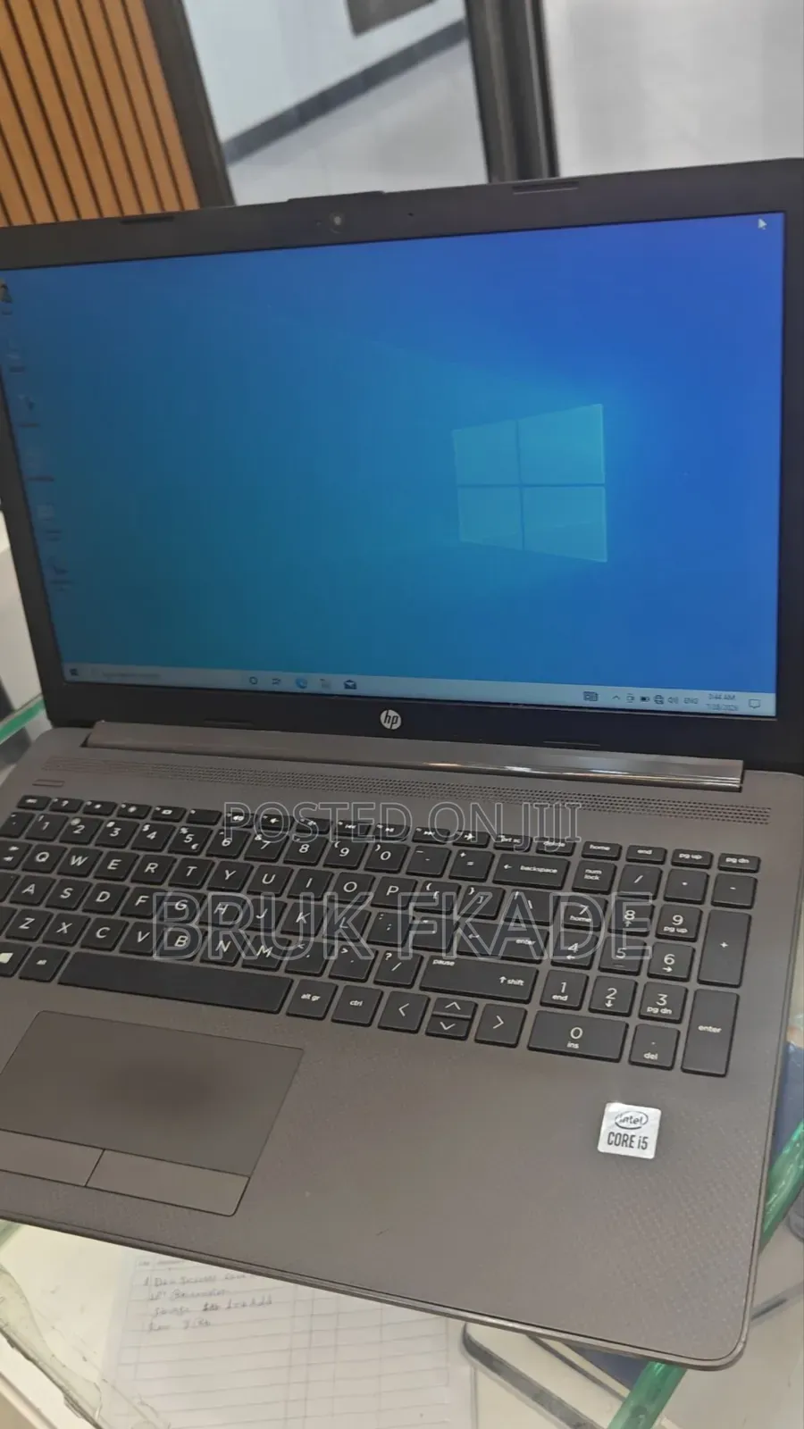 New Laptop HP 250 G7 8GB Intel Core i5 SSD 1T