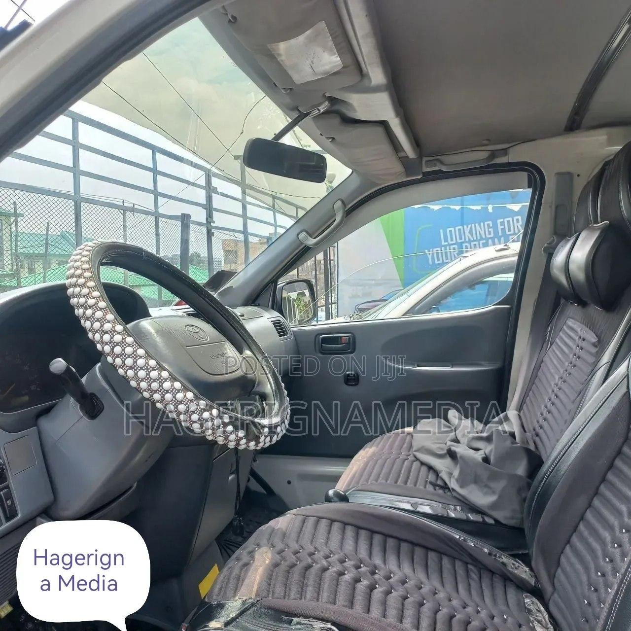 Toyota HiAce 2005 White