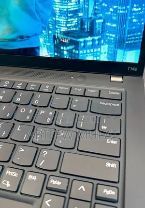 New Laptop Lenovo ThinkPad T14s G4 32GB Intel Core i7 SSD 512GB
