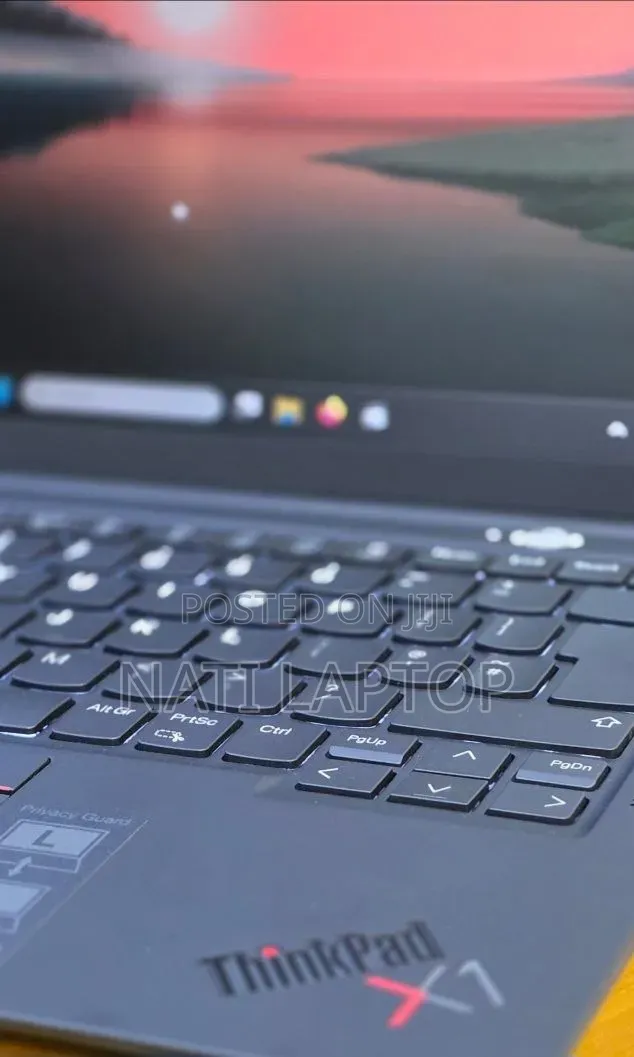 New Laptop Lenovo ThinkPad X1 Carbon Gen11 16GB Intel Core i7 SSD 512GB