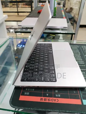 New Laptop Apple MacBook Pro 2026 M5 Pro 16GB Apple M5 Pro SSD 512GB