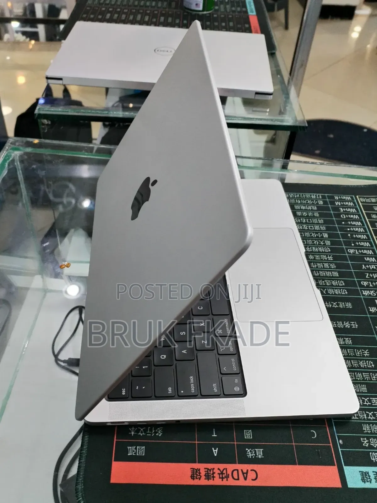 New Laptop Apple MacBook Pro 2026 M5 Pro 16GB Apple M5 Pro SSD 512GB