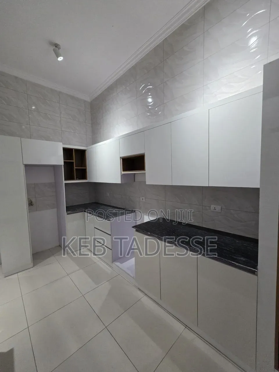 Furnished 5bdrm Villa in Ayat, Bole for sale