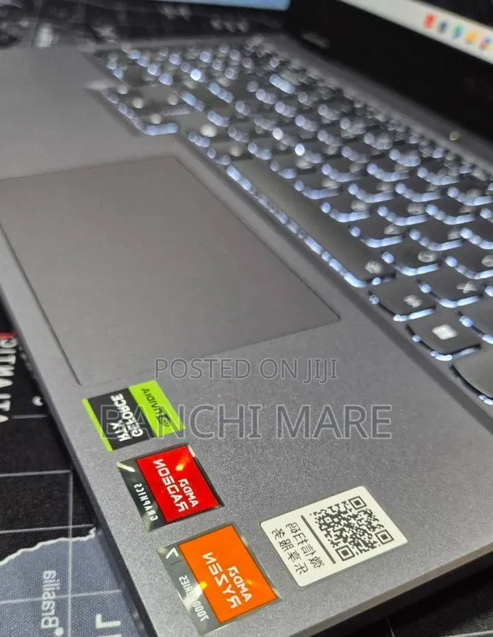 New Laptop Lenovo Legion 5 16GB AMD Ryzen 7 SSD 512GB