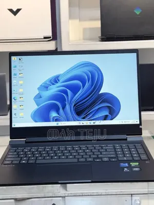 New Laptop HP Victus 15 16GB Intel Core i7 SSD 1T