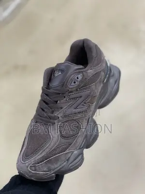New Balance Brown Women’s Lightweight Sneakers