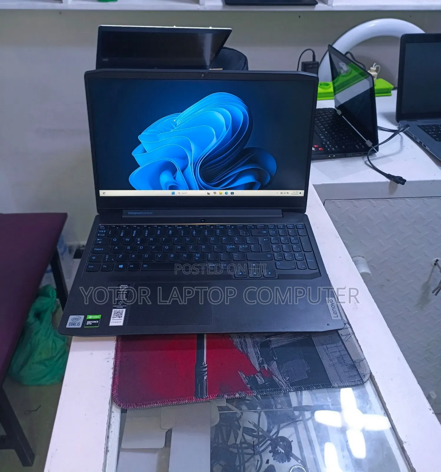 New Laptop Lenovo 16GB Intel Core i5 SSD 512GB