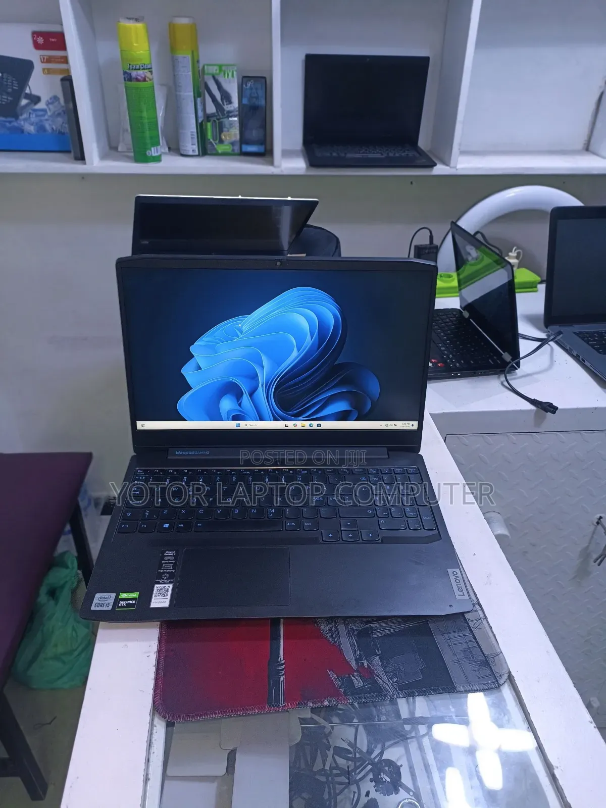 New Laptop Lenovo 16GB Intel Core i5 SSD 512GB