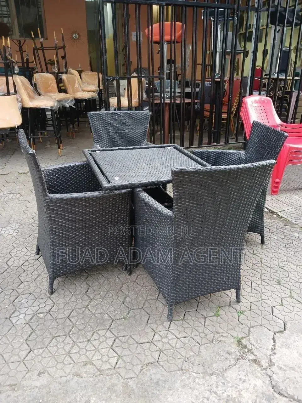 4-Seater Rattan Dining Set /4 መቀመጫ ራታን ጠረጴዛ እና ወንበር ስብስብ