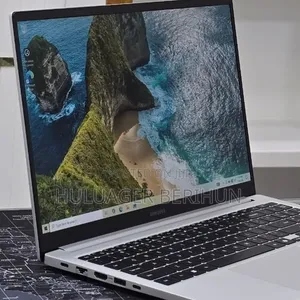 Laptop Samsung Galaxy Book4 16GB Intel Core i7 SSD 512GB