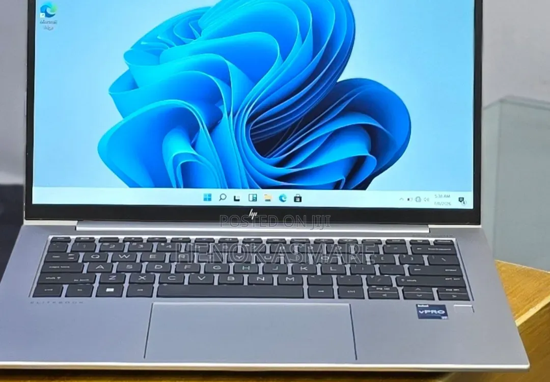 New Laptop HP EliteBook 840 10 16GB Intel Core i7 SSD 512GB