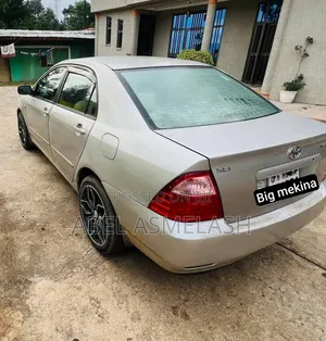 Toyota Corolla 2004 Silver