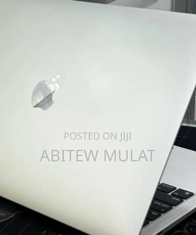 New Laptop Apple MacBook Air 2020 M1 16GB Apple M1 SSD 512GB