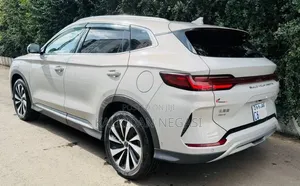 BYD Song Plus 2024 Gray