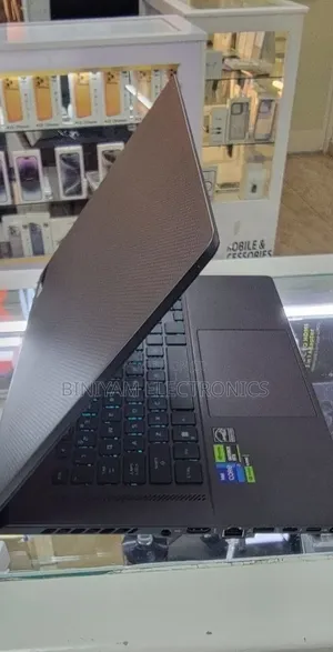 New Laptop Asus ROG Zephyrus G16 16GB Intel Core i7 SSD 512GB